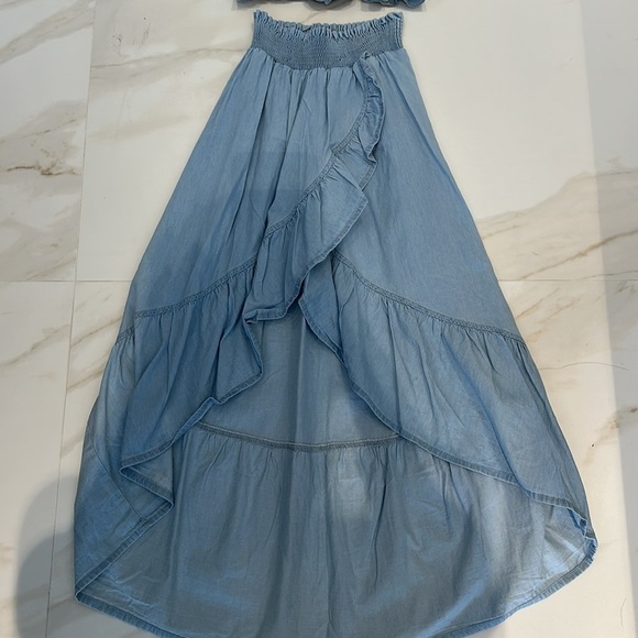 Girls Blue Ruffled set - Picture 3 of 5